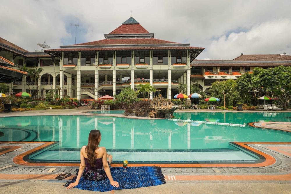 Royal Orchids Garden Hotel&Condominium Batu  Exterior foto