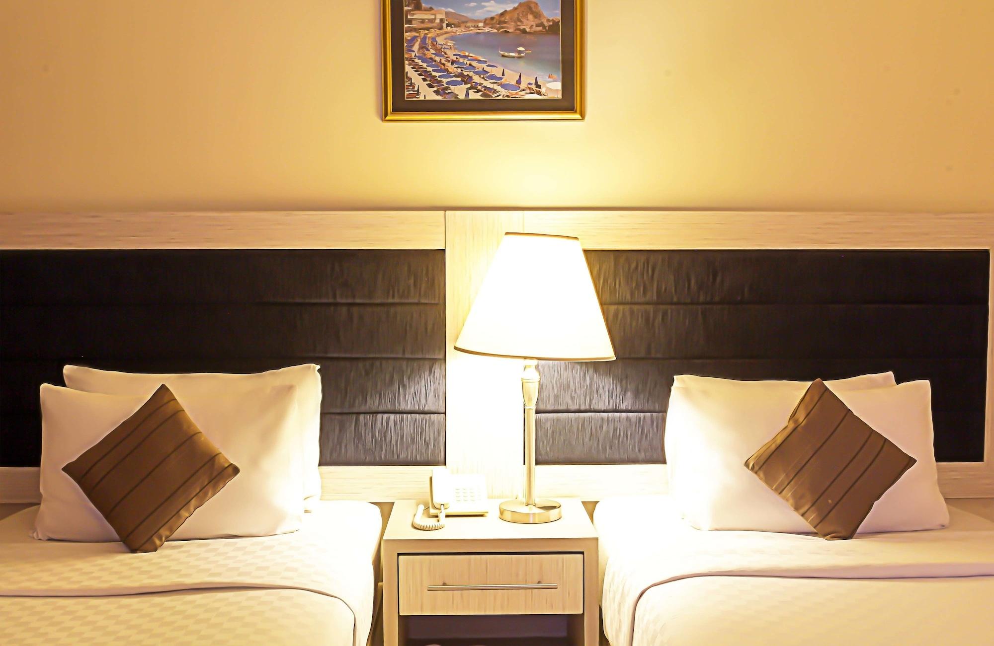 Royal Orchids Garden Hotel&Condominium Batu  Exterior foto