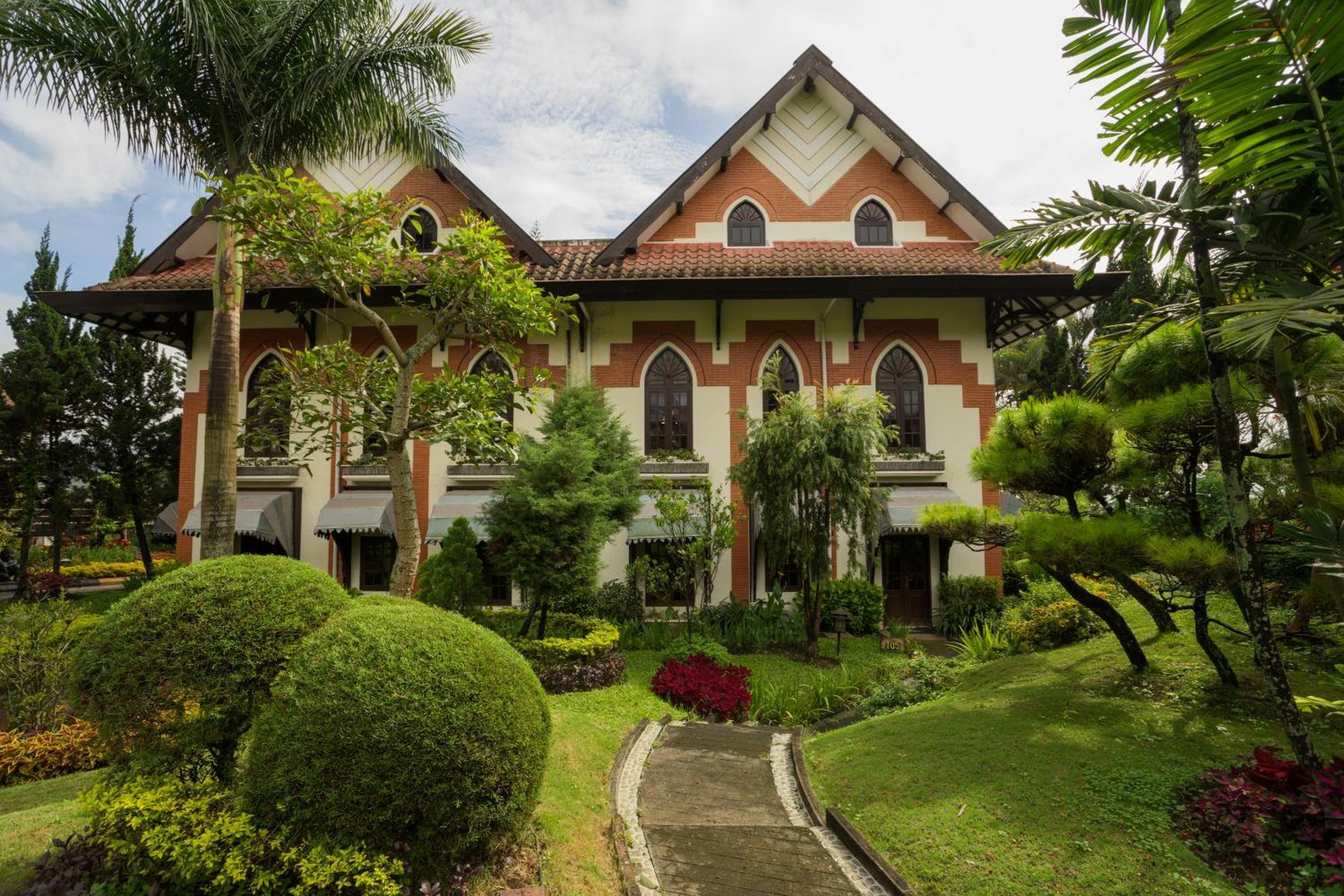 Royal Orchids Garden Hotel&Condominium Batu  Exterior foto
