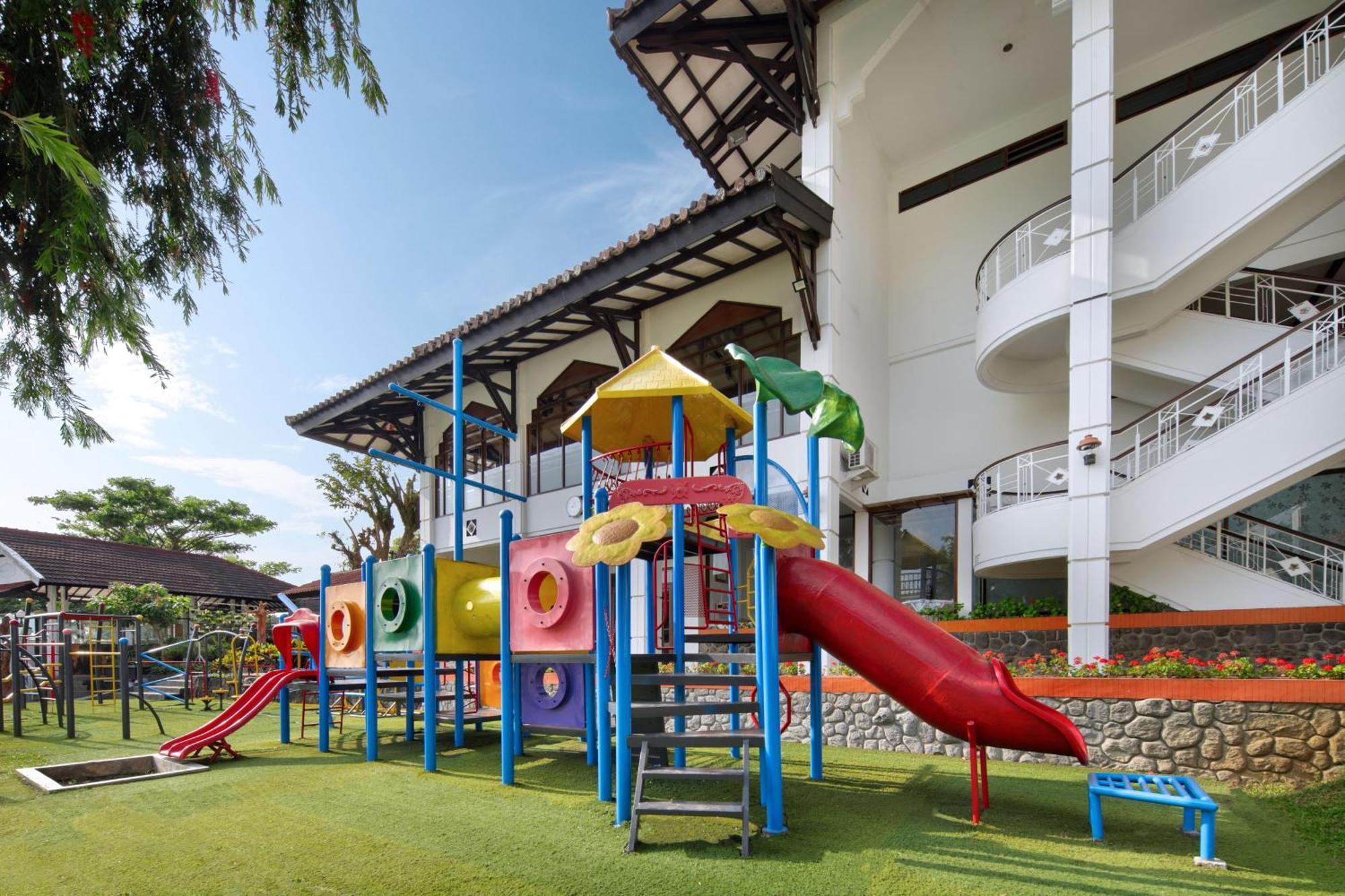 Royal Orchids Garden Hotel&Condominium Batu  Exterior foto