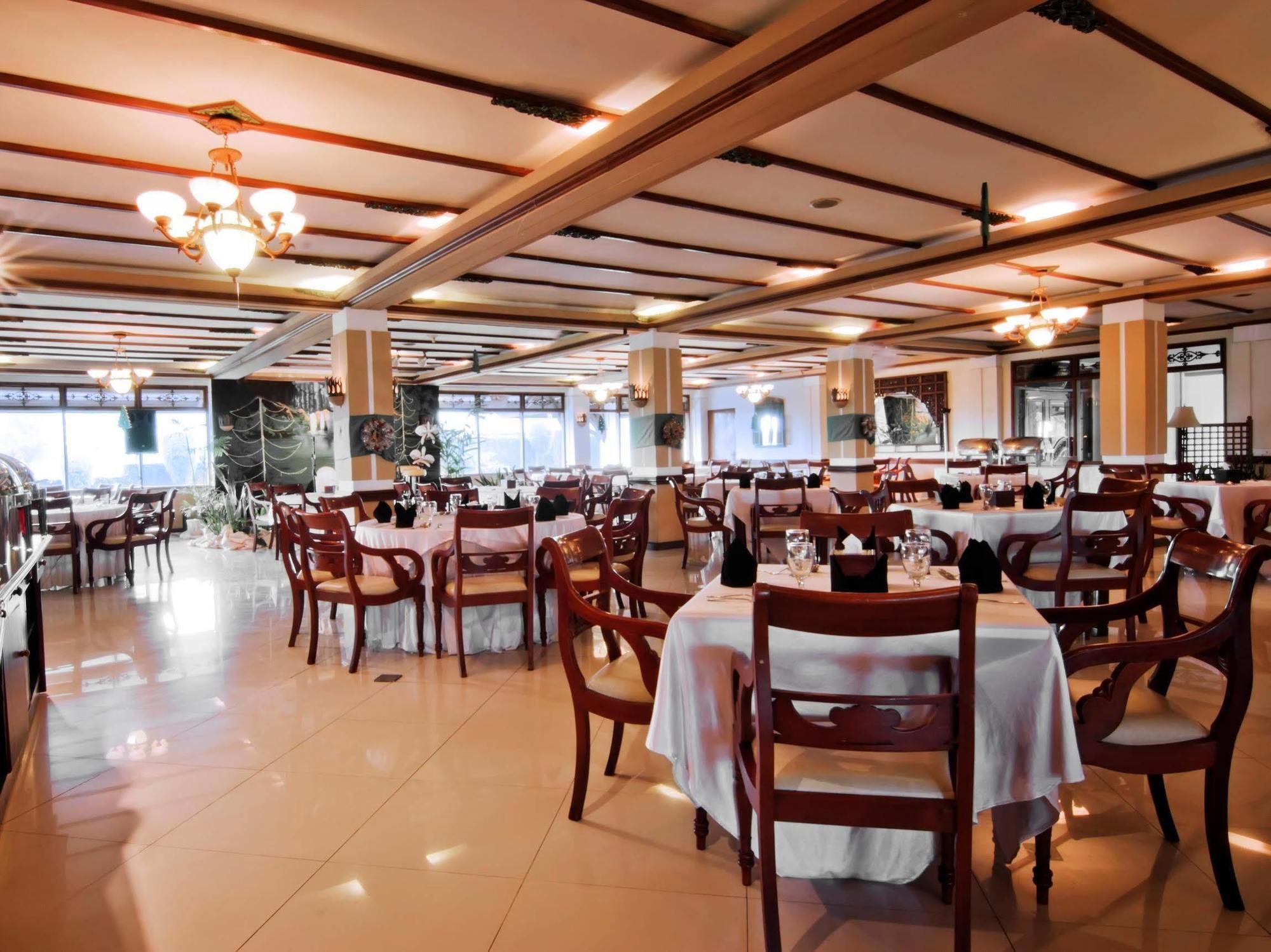 Royal Orchids Garden Hotel&Condominium Batu  Exterior foto